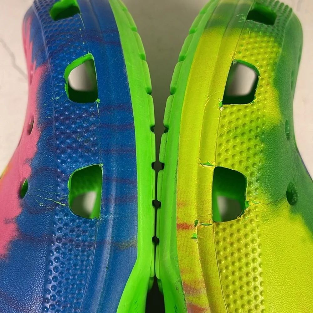 Crocs Big Kids Classic Tie Dye Clog Shoes from Finish Line Size 6 Junior